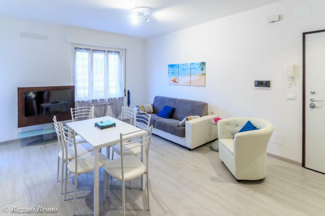 Appartamento Ristrutturato A Nuovo !!! Varazze Bagian luar foto