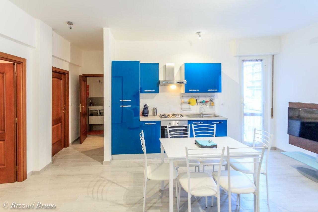 Appartamento Ristrutturato A Nuovo !!! Varazze Bagian luar foto